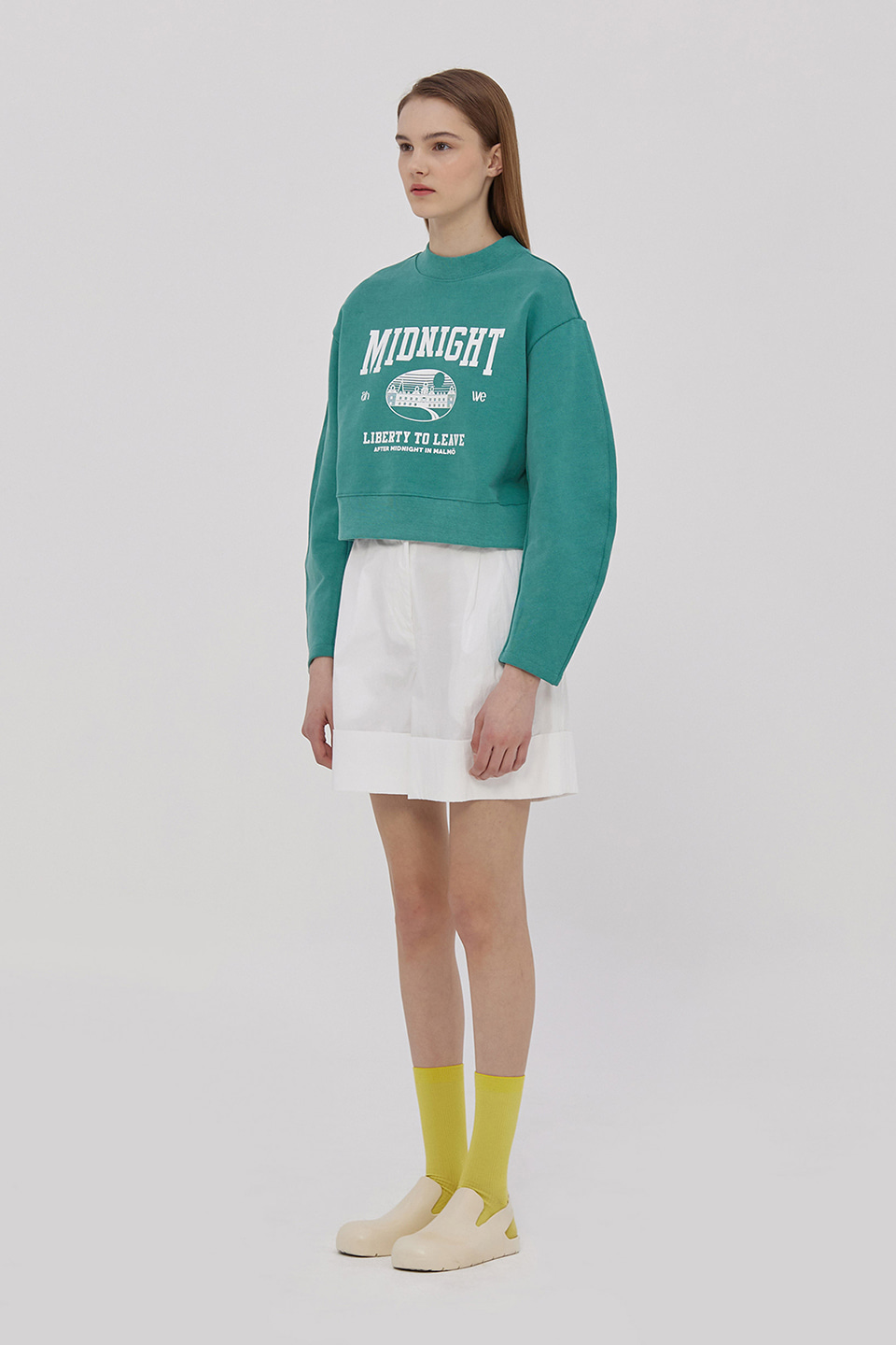 [임직원] Printed Cropped Sweatshirt_GREEN